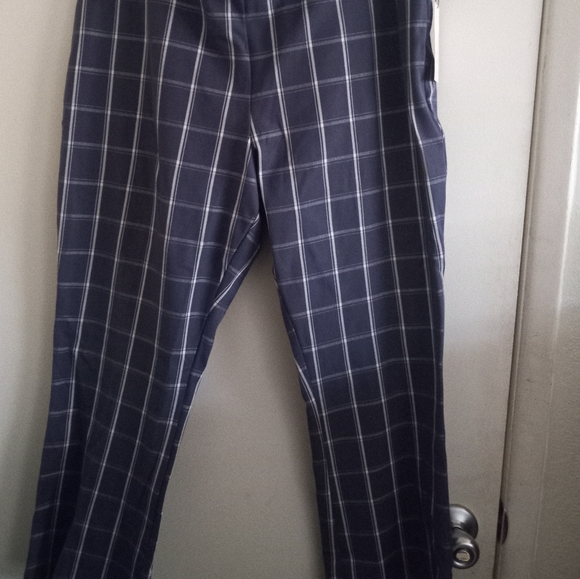 NWT A New Day Kick Flare Crop Plaid Pants - Picture 4 of 6